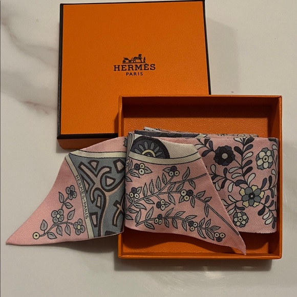 Hermes 'L'Arbre De Vie' Twilly Scarf - Picture 14 of 14